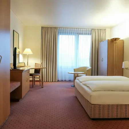 Hotel Four Centre 4*