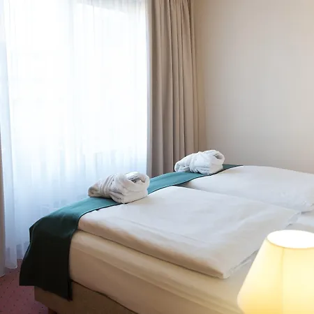 Hotel Four Centre