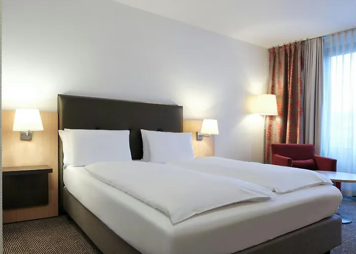 Hotel Four Centre 4*